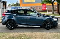 VOLVO V40 CROSS COUNTRY